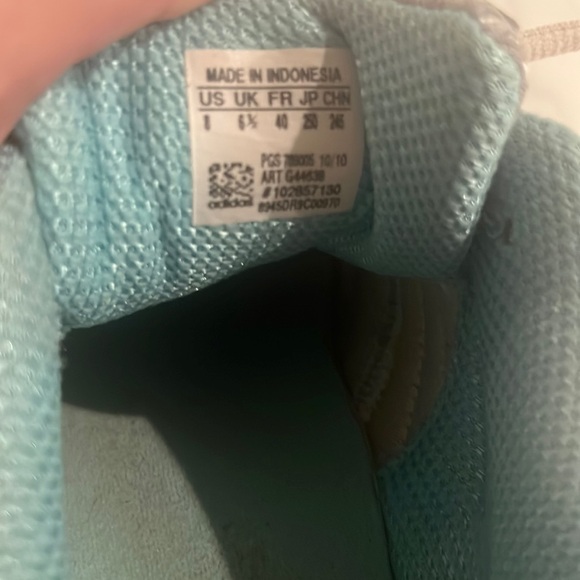 Adidas furano 2 Women size 8 Shoes Silver Athletic Running Walking sneakers - Picture 4 of 4